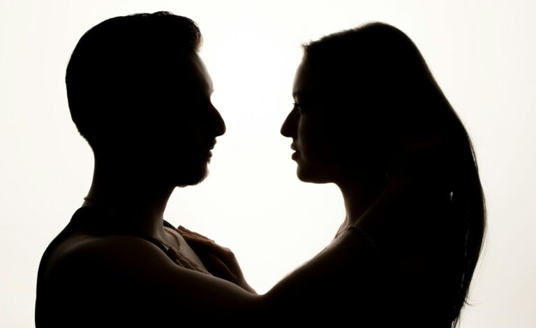How Soulmates Recognize Each Other Without Words